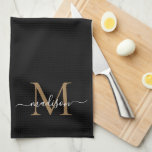 Paño De Cocina Elegante y elegante nombre de guión de monograma d<br><div class="desc">Moderna Elegante Elegante Negro Oro Monograma Script Nombre Toalla de Cocina</div>