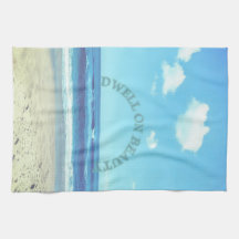 Escena de playa Dwell on Beauty 