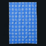 Paño De Cocina Estrella de David Hanukkah Pattern Blue White<br><div class="desc">Decore su cocina con esta divertida toalla de plato. ¡Hace unas fabulosas vacaciones,  un cambio de hogar o un regalo de boda! Puede personalizar y agregar texto también. Revisa mi tienda por muchos más colores y patrones!</div>