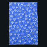 Paño De Cocina Estrella Menorah de David Hanukkah Patrón Blanco A<br><div class="desc">Decore su cocina con esta divertida toalla de plato. ¡Hace unas fabulosas vacaciones,  un cambio de hogar o un regalo de boda! Puede personalizar y agregar texto también. Revisa mi tienda por muchos más colores y patrones!</div>