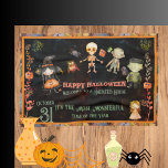 Paño De Cocina Feliz Naranja de los monstruos de la Cute de Hallo<br><div class="desc">Este adorable Monstruo de Halloween, bienvenidos a una toalla de cocina haunted con guarnición de naranja, es perfecto para su cocina durante las vacaciones de Halloween, ideal para decorar su cocina o comedor. Este diseño presenta pequeños monstruos de fondo negro con hojas ornamentales y calabazas. Puede personalizar fácilmente todo el...</div>
