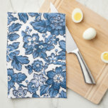 Paño De Cocina Floral azul y blanca de bonito<br><div class="desc">Bonito floral con flores bohemias azules sobre fondo blanco.</div>