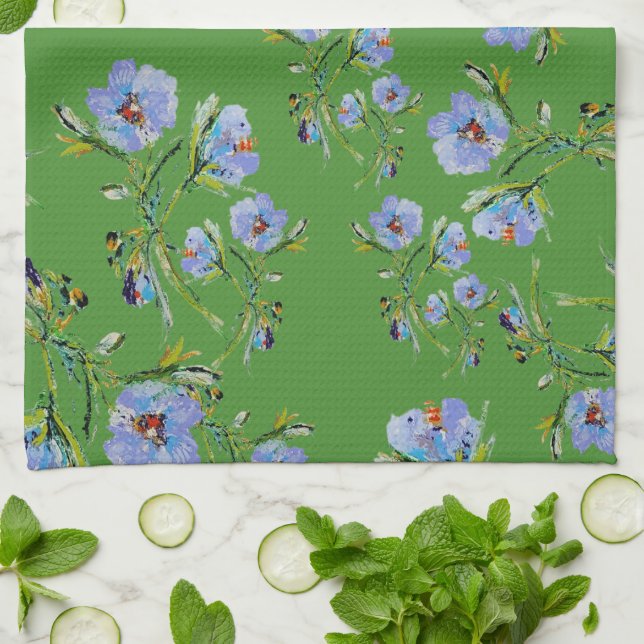 Paño De Cocina Flores Azules Pintadas a Mano sobre una Deliciosa  (Doblado)