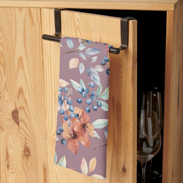 Paño De Cocina Flores de acuarela y bayas en malva (Pliegue de tercios)