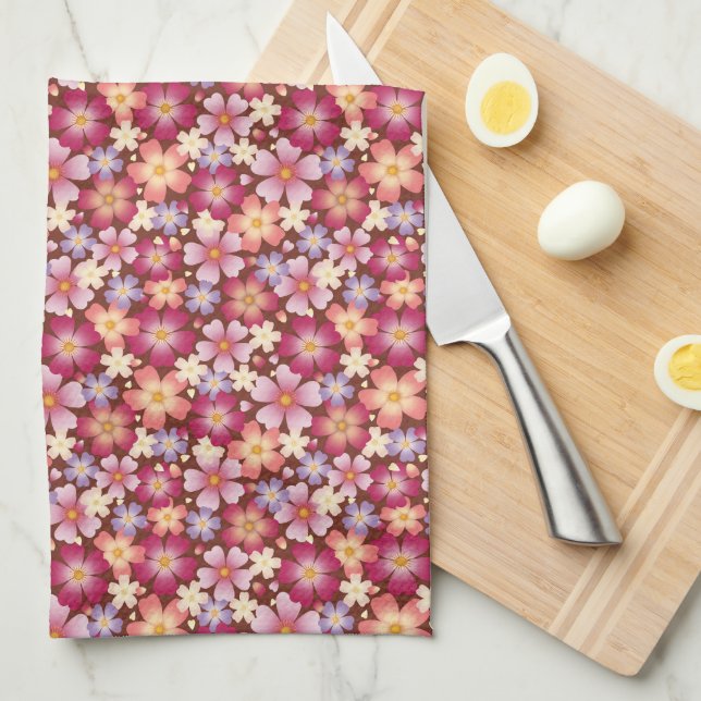 Paño De Cocina Flores mixtas soñadoras sobre marrón (Doblado Cuarto)