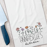 Paño De Cocina Flores silvestres de nombre personalizado retro<br><div class="desc">Un regalo personalizado para la persona que ama hornear</div>