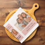 Paño De Cocina Fotos de Collage Friend | Regalo de cumpleaños fel<br><div class="desc">Fotos de Collage Friend | Feliz regalo de cumpleaños.Haz especial el cumpleaños de tu amigo con este regalo hecho por el personalizado que incluye un collage de tus momentos favoritos juntos! Este regalo personalizado de cumpleaños con temática rosa está disponible exclusivamente en Zazzle, y es la manera perfecta de mostrarle...</div>