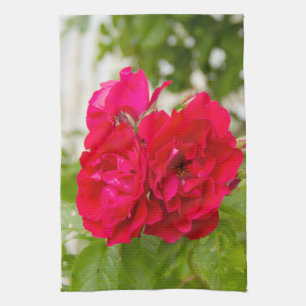 Paño De Cocina Grandes rosas rojas en el jardín