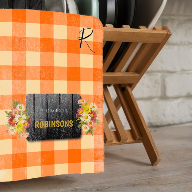 Paño De Cocina Granja rústica naranja gingham floral monogramado (Subido por el creador)