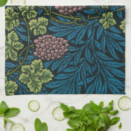Paño De Cocina  Grapevines with clusters of pink grapes 
