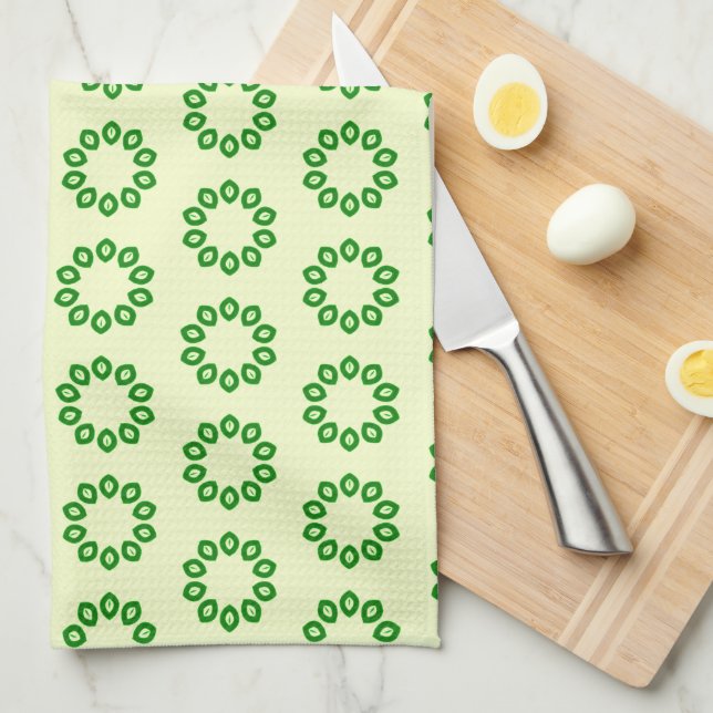 Paño De Cocina Hojas verdes en círculo sobre amarillo (Doblado Cuarto)