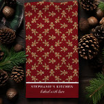Paño De Cocina Hombre de pan de jengibre Polka Personalizado rojo<br><div class="desc">Trae alegría de vacaciones a tu cocina con esta toalla de cocina de los Navidades de los polka, hombre de pan jengibre rojo personalizado. Con un divertido patrón de hombre de jengibre sobre fondo de punto polka rojo, esta toalla festiva puede ser personalizada con su nombre o mensaje especial. Una...</div>