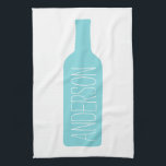 Paño De Cocina Ilustracion de botellas de vino - Nombre blanco mo<br><div class="desc">Bachillerato - Un simple dibujo con un área para añadir un apellido o cualquier texto. Un diseño perfecto para una amante del vino o un fiesta BYOB. Si a tus damas de honor les gusta el vino, puedes agregar sus nombres o un nombre de padrino para los favores de boda....</div>