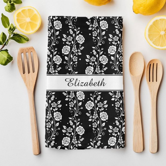 Paño De Cocina Impresión de nombre de patrón floral blanco y negr (Black & White Floral Rose Pattern Name Print Kitchen Towel)