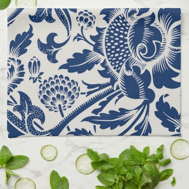Paño De Cocina Intricate blue floral pattern on light background (Doblado)