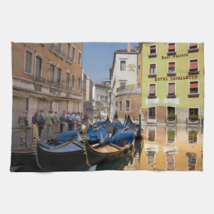 Paño De Cocina Italia, Venecia, góndolas amarradas a lo largo del