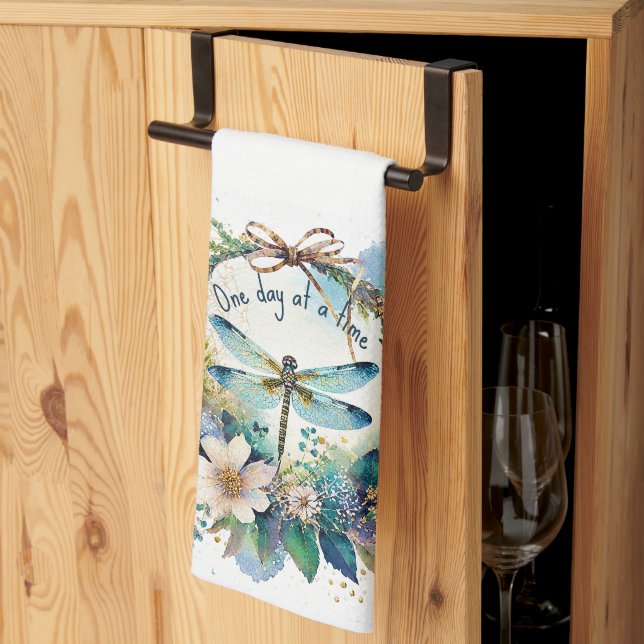 Paño De Cocina Libélula floral Un día a la vez (Pliegue de tercios)