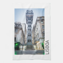 Lisboa en Portugal con recuerdo de ascensor retro
