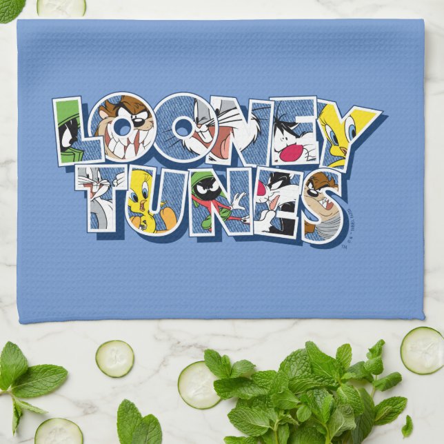 Paño De Cocina LOONEY TUNES™ Characters in Lettering (Doblado)