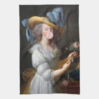 Paño De Cocina Marie Antoinette soplando un chicle rosa
