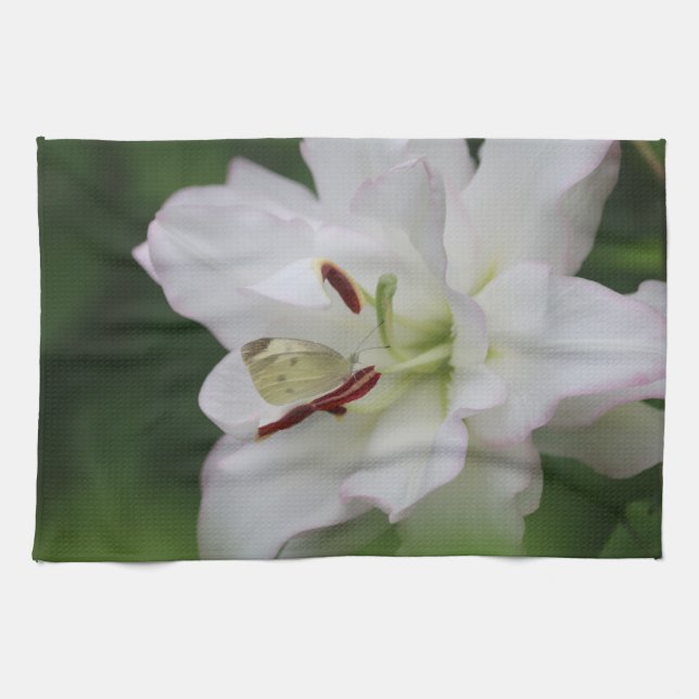 Paño De Cocina Mariposa blanca de col en foto de flores de Lily (Horizontal)