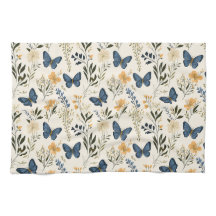 Mariposas azules de cabaña y vegetación