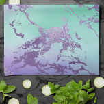 Paño De Cocina Mármol de moda | Lavender morado y verde de menta<br><div class="desc">Un degradado de mármol color agua de moda en una paleta oscura de vivos colores azul turquesa, verde menta y lavanda de inspiración mermaid violeta. Este degradado femenino pintado a mano añade el pop de color perfecto. A partir de la colección "Mármolas acuáticas modernas", este diseño presenta movimientos de fluidos...</div>