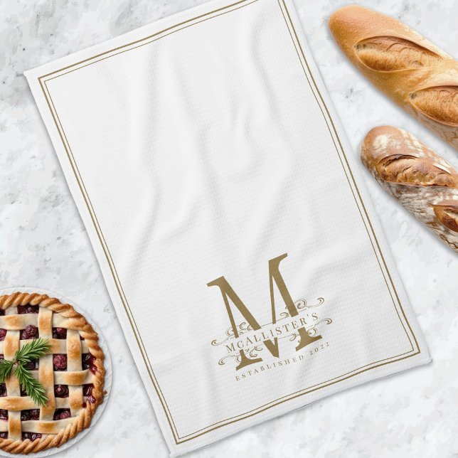 Paño De Cocina Monograma elegante de la familia blanca y dorada (Elegant White and Gold Classy Family Monogram Kitchen Towel)