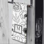 Paño De Cocina Monograma inicial del patrón floral elegante<br><div class="desc">Elegante Modelo Floral Talla inicial de cocina de Monograma. Añada un toque de elegancia a su cocina con esta toalla de tres pliegues monogramada personalizada. La toalla, con un detalle cuadrado de moda que enmarca el monograma y el nombre, presenta un bonito patrón floral botánico en blanco y negro inspirado...</div>