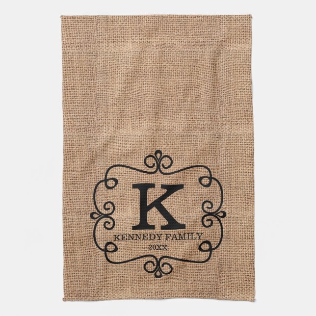 Paño De Cocina Monogramado nombre de familia de granja en Burlap (Vertical)