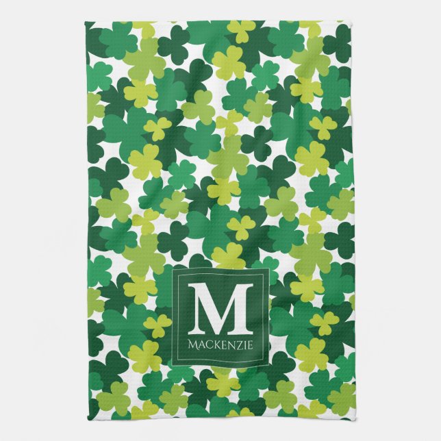 Paño De Cocina Monogrammed St. Patrick's Day Shamrock (Vertical)