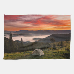 Paño De Cocina Montañas   Amanecer de niebla de acampada
