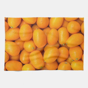 Paño De Cocina Montón de kumquats anaranjados en caja de cartón
