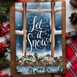 Paño De Cocina Navidades de la ventana de invierno Let It Snow Wi<br><div class="desc">Trae la belleza de un día de invierno nevado en el interior con esta toalla de cocina personalizada para Navidades "Let It Snow". Con una serena vista de la nieve cayendo frente a una acogedora ventana, adornada con bayas y azulejos, esta toalla festiva le da calidez y encanto de vacaciones...</div>