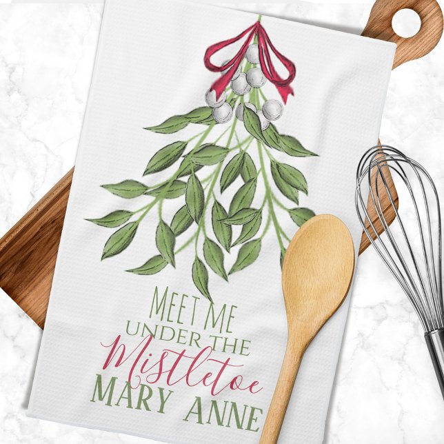 Paño De Cocina Navidades Holiday Cute Whimsical Mistletoe Diversi (Meet me under the mistletoe custom kitchen towel. )