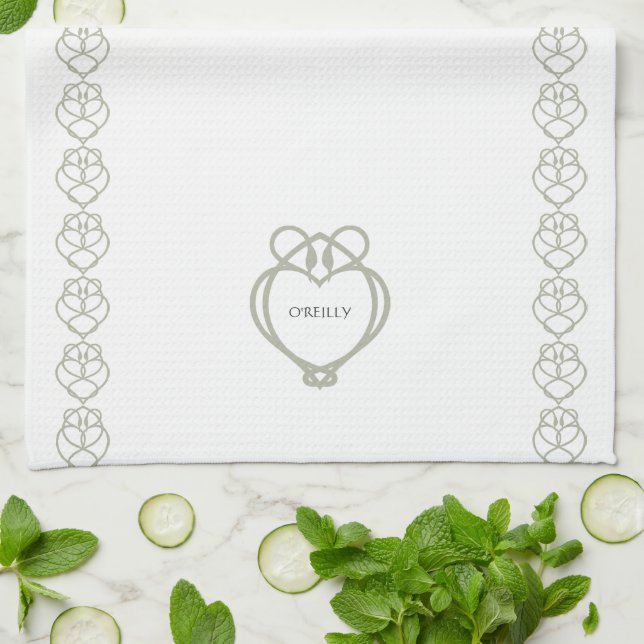Paño De Cocina Nombre de la familia Sage Green Irish Celtic Swan  (Doblado)