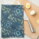 Paño De Cocina Nombre de la Moda de diversión del patrón floral v<br><div class="desc">Moda azul Talla de cocina de estilo floral. Estas toallas de cocina únicas son un regalo perfecto para celebrar un cumpleaños, jubilación, aniversario, etc. Añade una toalla de coordinación encontrada en mi tienda Zazzle. Una forma divertida de añadir algo de color a tu cocina. Págalo con una botella de vino...</div>