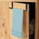 Paño De Cocina Nombre del Cottagecore de puntos de polka azul y b<br><div class="desc">Toalla de cocina personalizada con puntos de polka azul y blanco turbio</div>