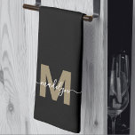 Paño De Cocina Oro Negro Monograma de Nombre con Letra Script Mod<br><div class="desc">Toalla de cocina personalizada con monograma de nombre inicial en negro y dorado elegante. Agrega un toque glamuroso a tu cocina con esta toalla con monograma sofisticado. Diseñada para un estilo de tres dobleces, presenta una inicial dorada plana y audaz (sin acabado brillante o metálico) y un nombre en letra...</div>