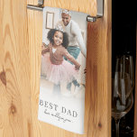 Paño De Cocina Padre fotográfico personalizado<br><div class="desc">La Mejor Toalla De Cocina De 7 Collages de fotos Personalizada. Esta toalla de cocina personalizado es un regalo atento y práctico para papá que combina funciones con recuerdos familiares favoritos. El diseño presenta un diseño de collage de 7 fotos, perfecto para capturar y mostrar momentos especiales de una manera...</div>