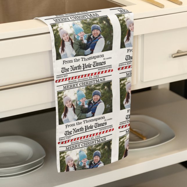 Paño De Cocina Patrón de periódico caprichoso y caprichoso para n (Newspaper print custom photo Christmas kitchen towel)