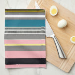 Paño De Cocina Patrón de rayas multicolor<br><div class="desc">Esta moderna toalla de cocina con estampado presenta un diseño de rayas multicolores en tonos amarillos grises verde azulados con acentos en blanco y negro. Esta toalla de mano hará una adición moderna y elegante a tu colección de toallas de cocina, regalo de casa para los recién casados o nuevos...</div>