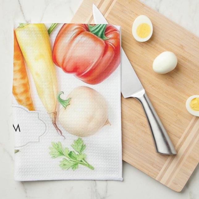 Paño De Cocina Patrón de verduras acuarelas monogramado (Doblado Cuarto)