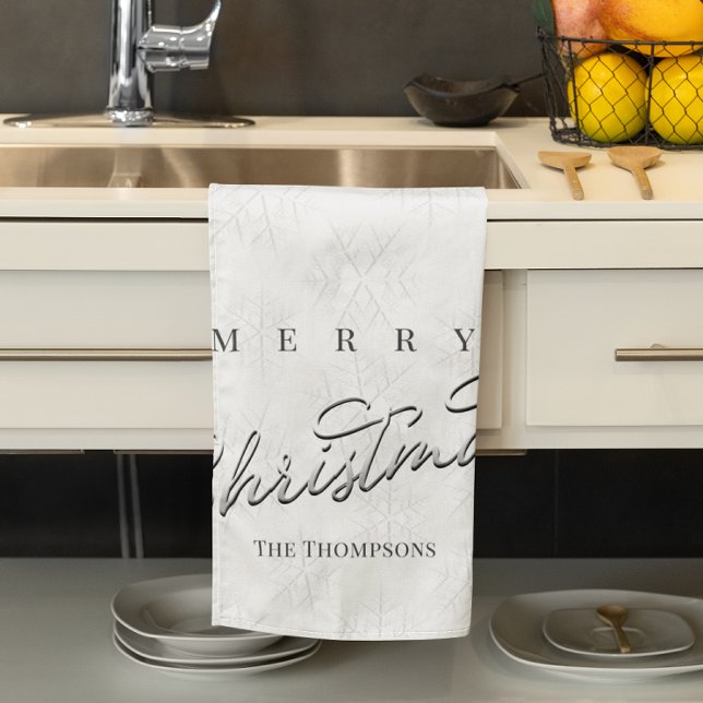 Paño De Cocina Personalizado de guión de caligrafía de copos de n (Merry Christmas silver script snowflake kitchen towel. )