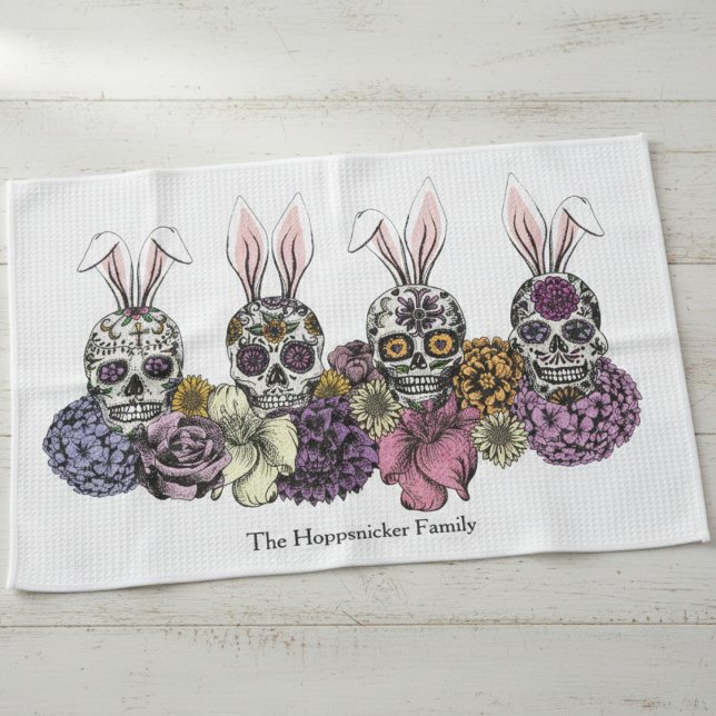 Paño De Cocina Personalizado Nombre Familia Sugar Skull Bunnies R (Sugar Skull Bunny Kitchen Towel for Easter. Colorful Calavera with Rabbit Ears Illustration in Black)