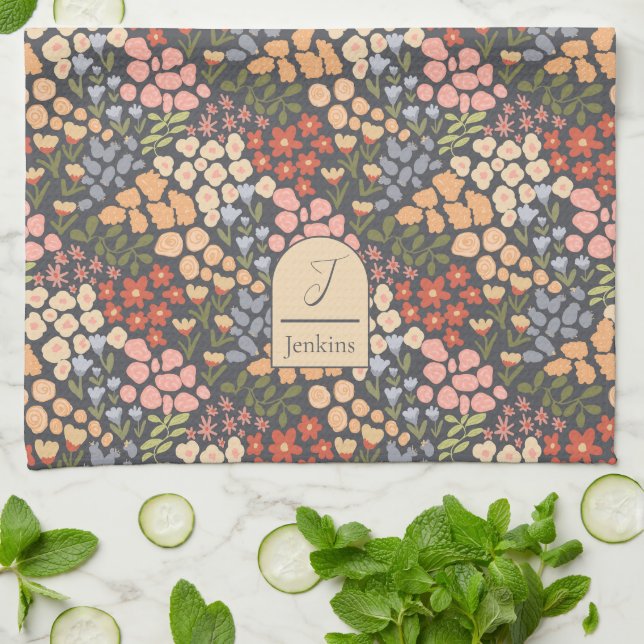 Paño De Cocina Personalized Name & Initial Floral Kitchen Towel (Doblado)