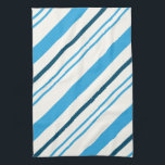 Paño De Cocina rayas azules multicolores sobre fondo blanco<br><div class="desc">Grandes rayas azules sobre una toalla de plato blanca. Una encantadora adición a su cocina diaria o para incluir en una cesta de regalo inspirada en la cocina para Hanukkah. Una hermosa toalla que trabajará duro en la cocina como toalla de cocina o como pieza decorativa.</div>