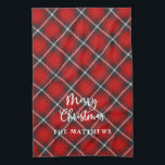 Paño De Cocina Regalo la Navidad Rústica de los Ríos Negros<br><div class="desc">Una toalla rústica de cocina de yeso rojo y negro con las palabras "Feliz Navidad" y personalizada con tu nombre debajo. Sencillo estilo campestre para su casa, perfecto para las vacaciones de los Navidades. Mezcle y emparente con otras almohadas de Navidades coordinadores en www.zazzle.com/blackberryBoulevard. Las preguntas de diseño se responderán...</div>