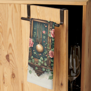 Paño De Cocina Reloj Antiguo Rodeado de Rosas y Enredaderas