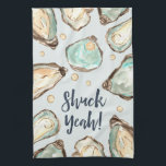 Paño De Cocina Shuck Yeah | Oyster Pearl de color agua<br><div class="desc">Esta divertida toalla de cocina de moda costera cuenta con ilustraciones de ostra de crema suave y acuarela y perlas,  con "Shuck Yeah!" en letras manuscritas. Perfecto para casas de playa,  residencias costeras o para los amantes de las ostras y los crustáceos frescos.</div>
